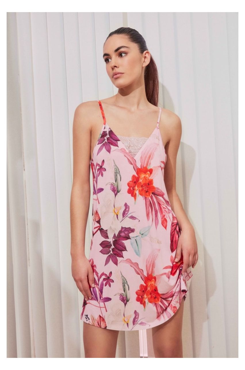 Floral nightgown the Art of Love